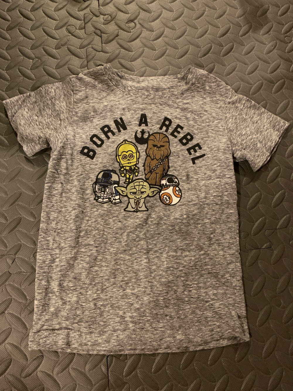 Star Wars Grey Born A Rebel Graphic T-Shirt Droid Yoda Chewy Size 3T